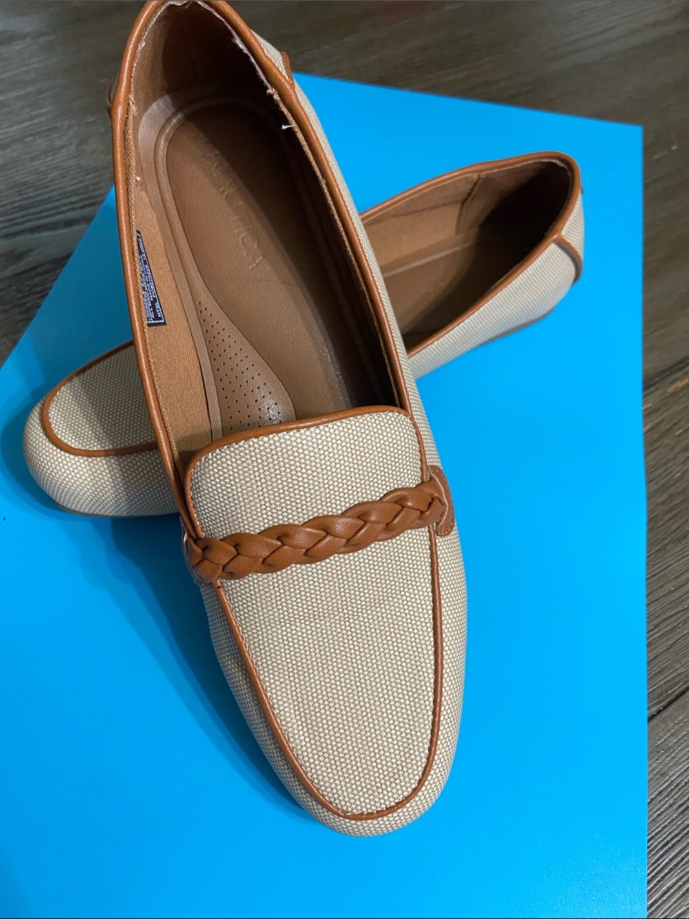 Nautica Cream and Tan Braided Trim Women's Loafers